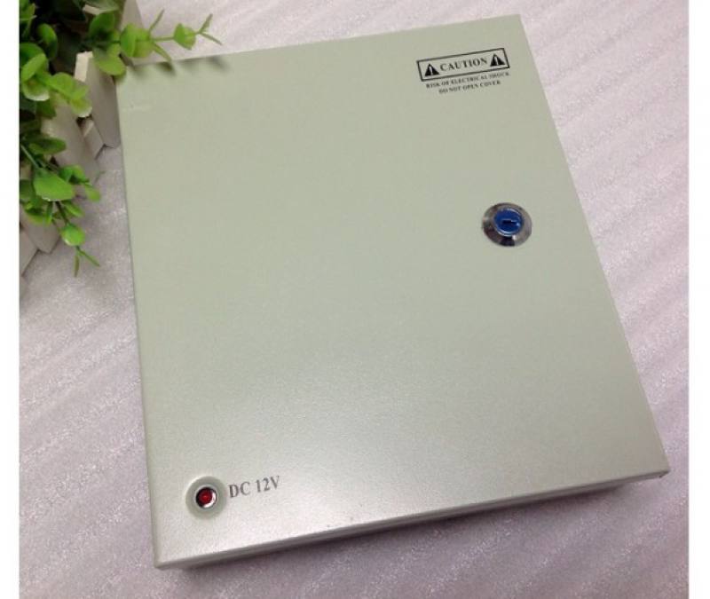 Fuente de Poder Panel de Distribucion de 12V-15A- 9 chanels